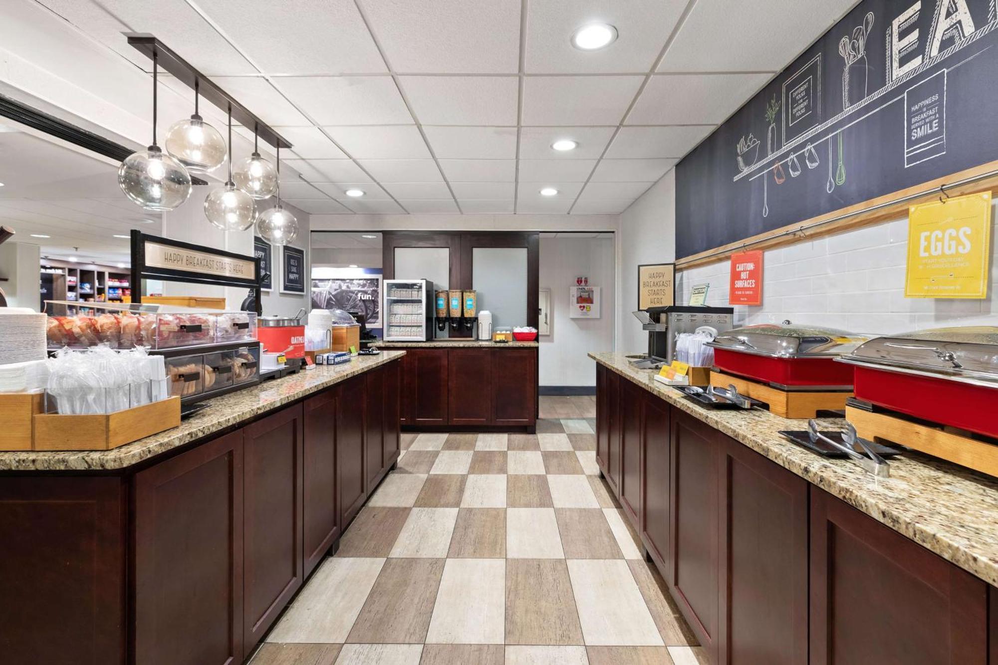 Hampton Inn Рок-Хилл Экстерьер фото
