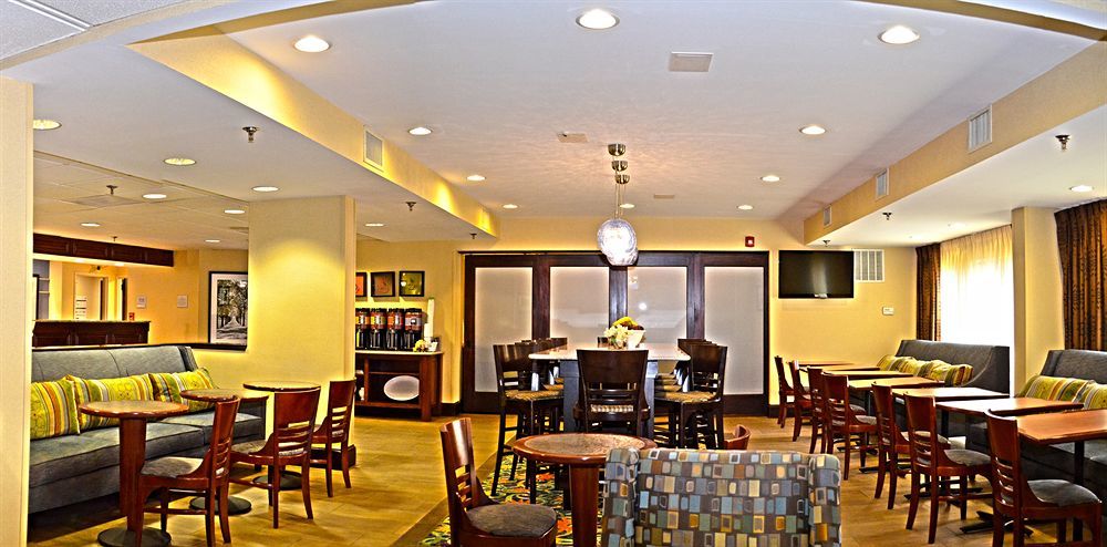 Hampton Inn Рок-Хилл Экстерьер фото